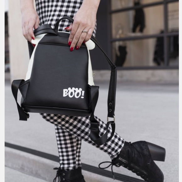 New Mickey Mouse Glow In The Dark Loungefly - Picture 10 of 10